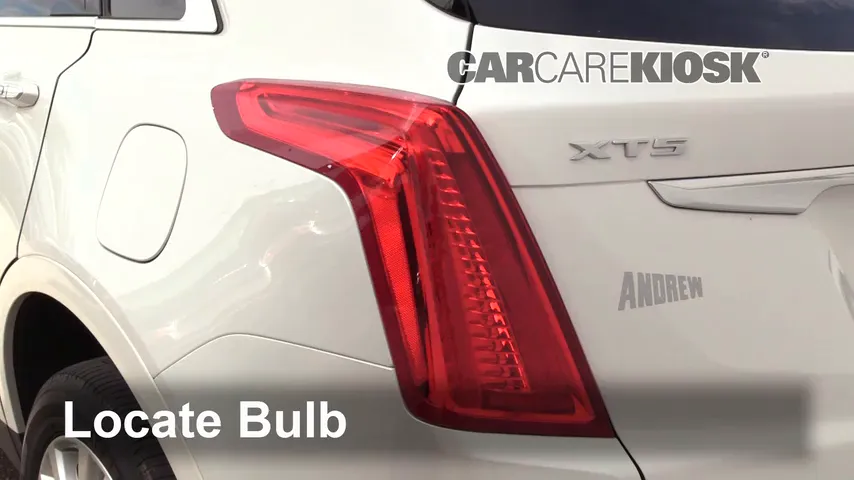 2018 Cadillac XT5 Premium Luxury 3.6L V6 Lights Turn Signal - Rear (replace bulb)